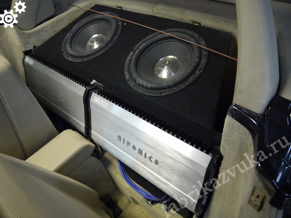 Установка сабвуферов и усилителей в Merсedes-Benz SL320 R129
