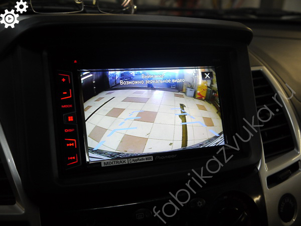 Изображение с камеры в Mitsubishi Pajero Sport 2