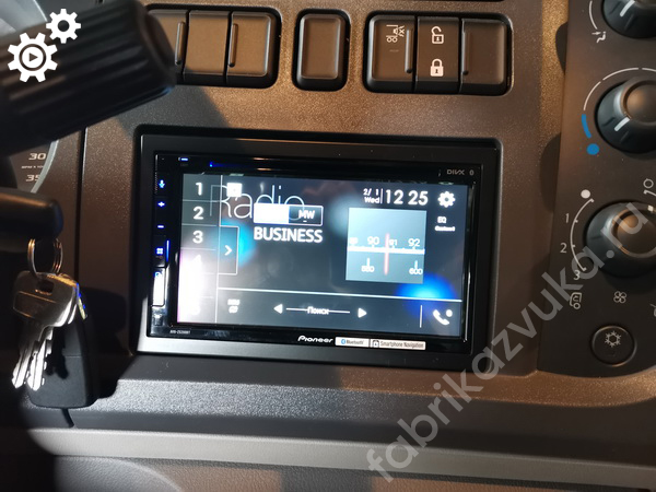Установка 2 дин магнитолы в DAF LF Установка 2 дин магнитолы в DAF LF