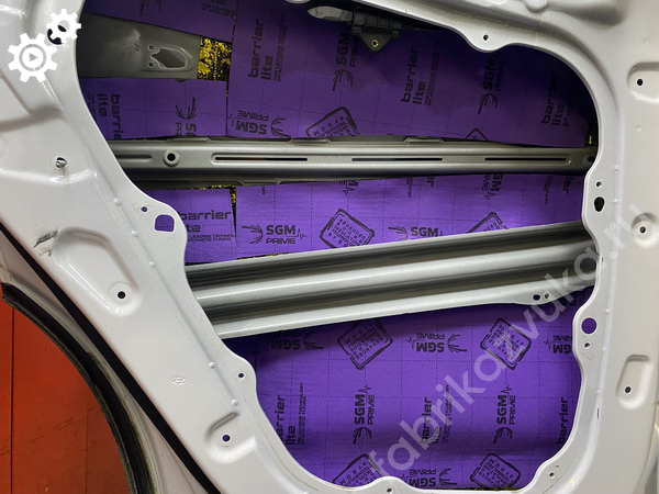 Шумоизоляция левой задней двери | Hyundai Tucson III Рестайлинг Шумоизоляция левой задней двери | Hyundai Tucson III Рестайлинг