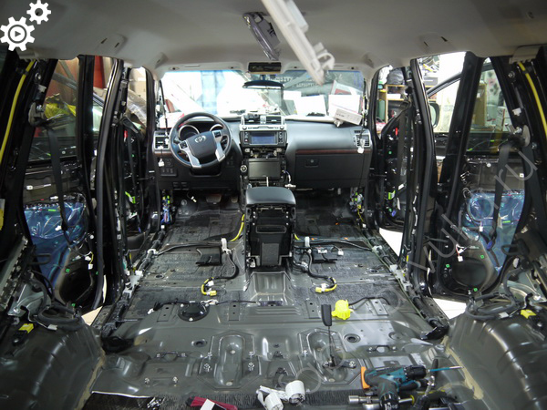 Пол и арки перед шумоизоляцией | Toyota LC Prado 150 I Рестайлинг