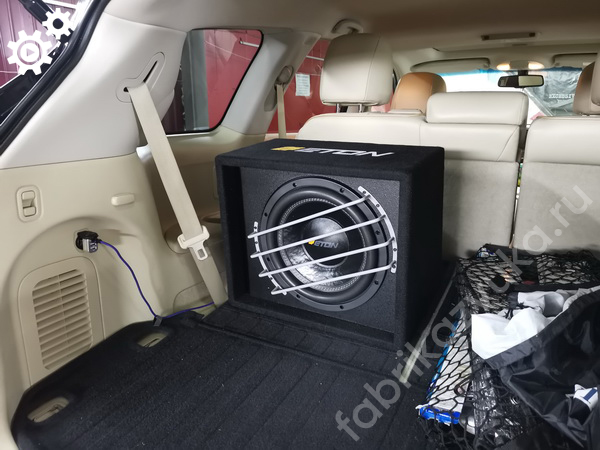 Сабвуфер в Infiniti QX60 Сабвуфер в Infiniti QX60