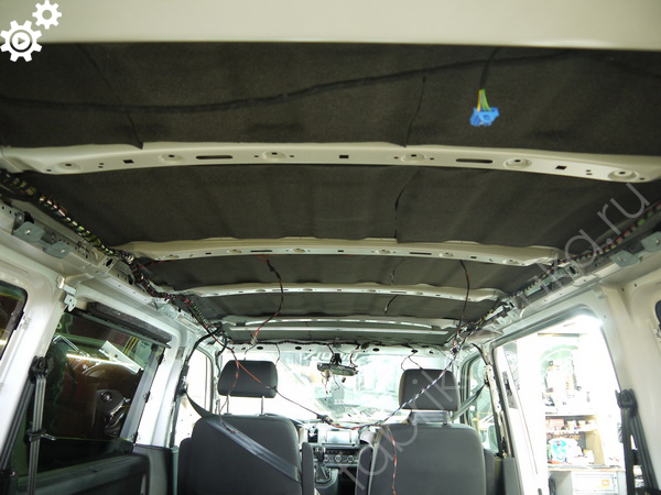 Шумоизоляция потолка Caravelle T6 - второй слой