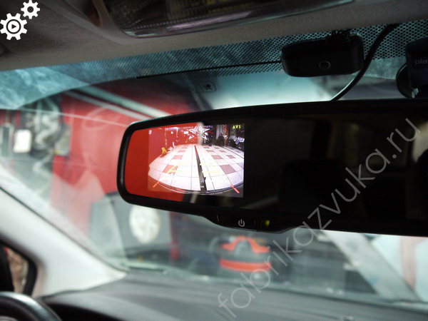 Зеркало заднего вида в Ford Focus 2