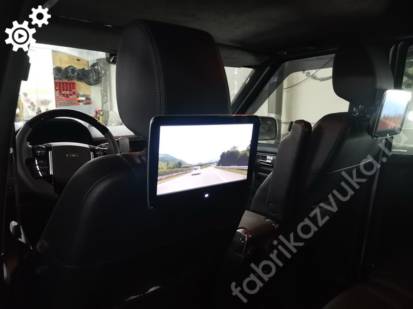 Установка мониторов на подголовники сидений в Land Rover Discovery 4
