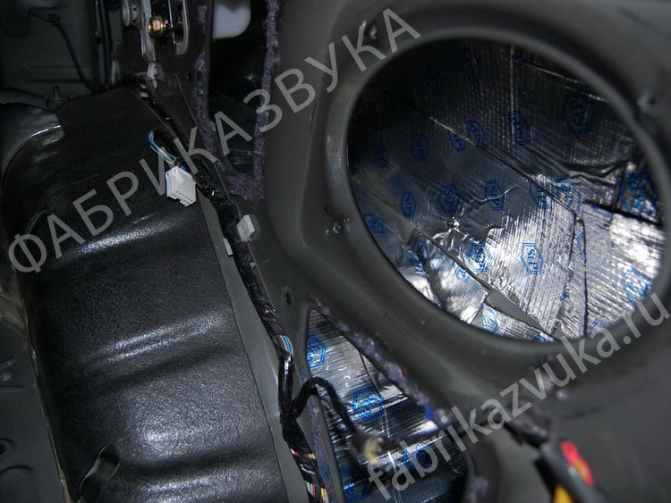 Шумоизоляция Mitsubishi Pajero Шумоизоляция Mitsubishi Pajero