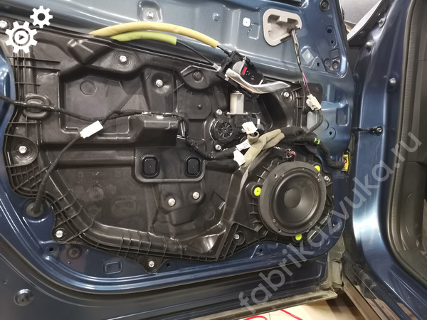 Передняя акустика Mazda CX-5
