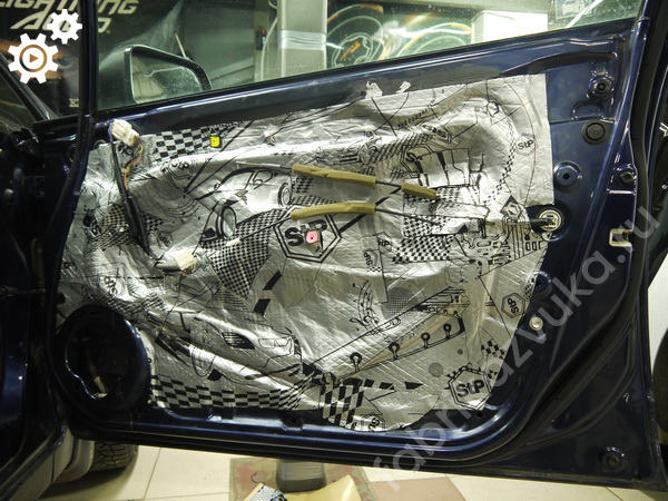 Виброизоляция правой двери Honda Civic 4D VIII