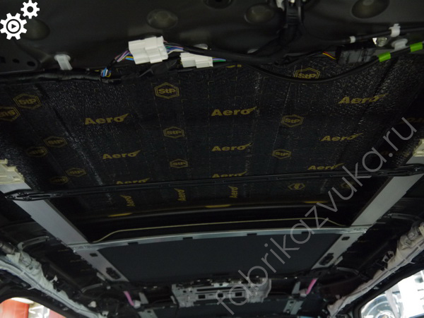 Шумоизоляция потолка Toyota Alphard III