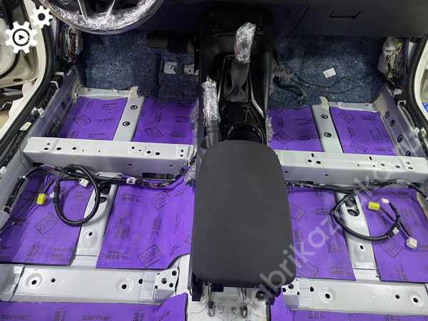 Качественная и недорогая шумоизоляция пола | Toyota Corolla XII (E210) Качественная и недорогая шумоизоляция пола | Toyota Corolla XII (E210)