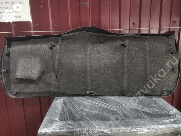Шумоизоляция крышки багажника Ford Fiesta mk5 Шумоизоляция крышки багажника Ford Fiesta mk5