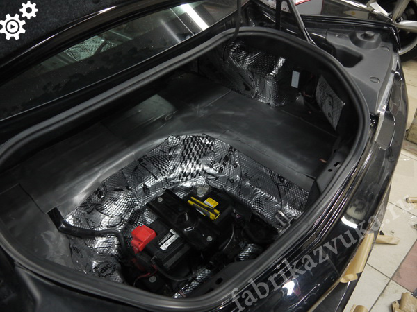 Багажник Chevrolet Camaro - шумоизоляция