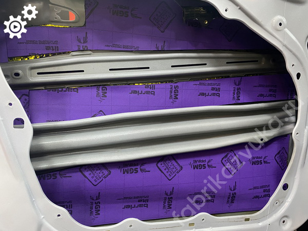 Шумоизоляция левой передней двери | Hyundai Tucson III Рестайлинг Шумоизоляция левой передней двери | Hyundai Tucson III Рестайлинг