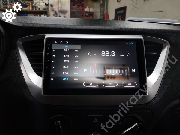 Магнитола с навигацией в Hyundai Solaris II Магнитола с навигацией в Hyundai Solaris II