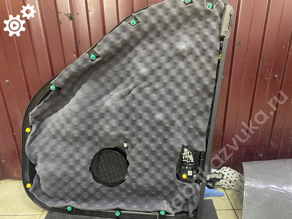 Шумоизоляция обшивки задней левой двери | Hyundai Tucson III Рестайлинг Шумоизоляция обшивки задней левой двери | Hyundai Tucson III Рестайлинг