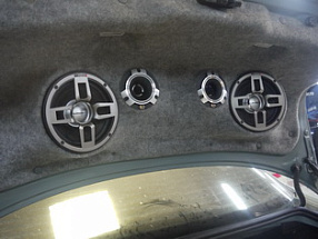 Акустика в крышке багажника BMW E46