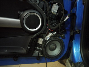 Установка динамиков на MINI Hatch II Cooper S